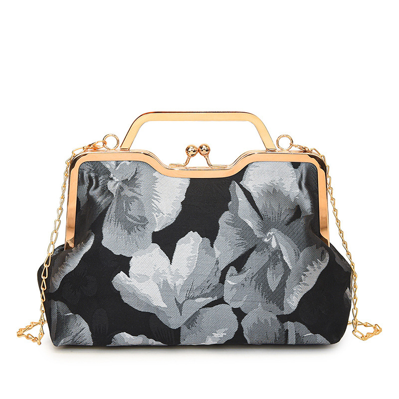National trend embroidery, Chinese-style retro small square bag, hand-held crossbody bag, cheongsam, ethnic style casual bag, lip-shaped buckle bag Item Picture