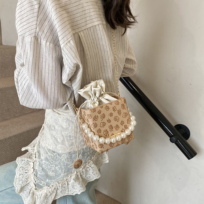 Cross-border retro texture hand-held small bag for women, 2025 new niche bucket bag, simple and versatile single-shoulder crossbody bag Specification drawing