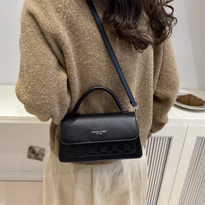 High-end quality small bag for women, 2024 new style women's bag, popular and versatile crossbody bag, Korean-style commuting single-shoulder small square bag Specification drawing