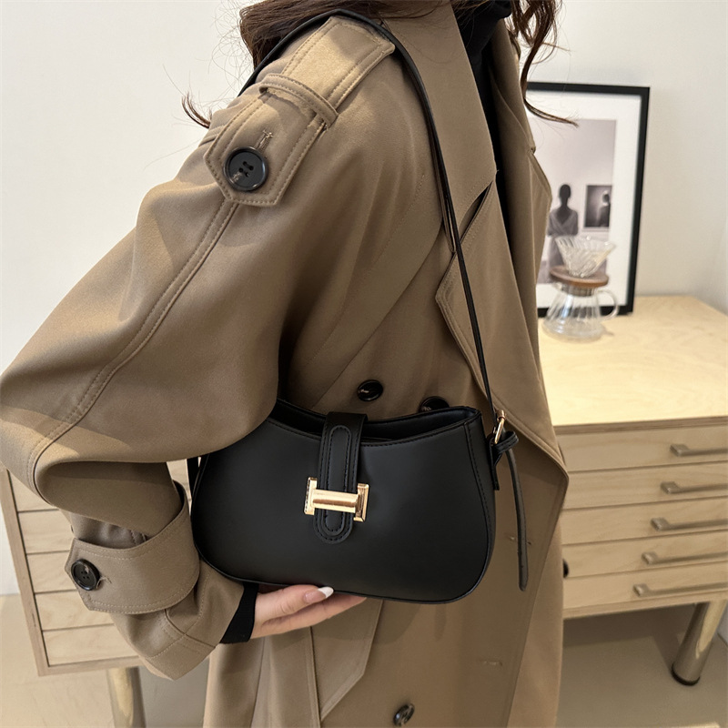 Casual, versatile, retro underarm bag, fashionable bag for women, 2024 new autumn, high-end commuting single-shoulder crossbody bag Specification drawing