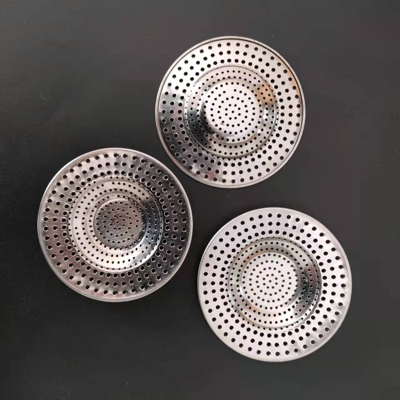 Fully perforated one-piece formed stainless steel bathroom drain filter screen, bathroom sewer hair floor filter screen Specification drawing
