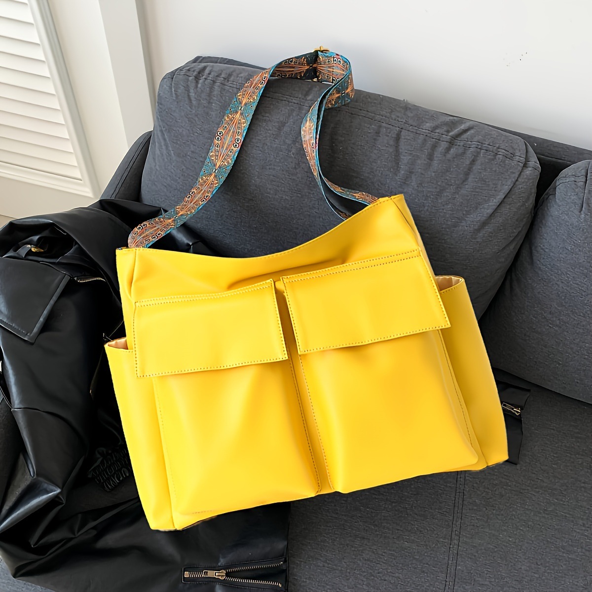 Wholesale crossbody bags, women's artistic youth single-shoulder bags, ins large-capacity workwear bags, workwear bags, college student crossbody bags details Picture