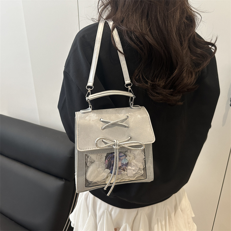 A niche, stylish and simple backpack for spring 2025, a versatile and retro single-shoulder bag full figure