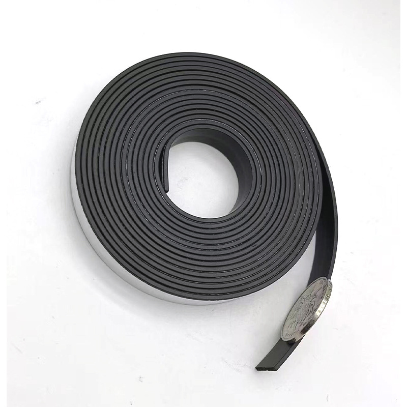 Rubber magnetic strips, magnetic attraction strips, soft magnetic rolls, self-adhesive magnetic strips, and window screen magnetic strips are available for direct sales by sample manufacturers Application Scenario