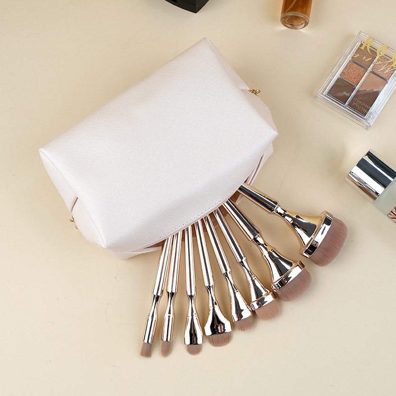 Wholesale of best-selling PU small-sized hand-held cosmetic bags, portable women's travel toiletry bags and cosmetic storage bags for foreign trade Specification drawing