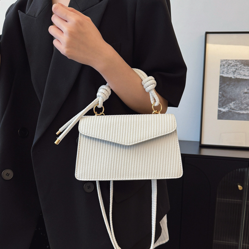Women's casual commuting bag 2025 Spring/Summer new crossbody bag, fashionable and simple single-shoulder women's bag, elegant handbag details Picture
