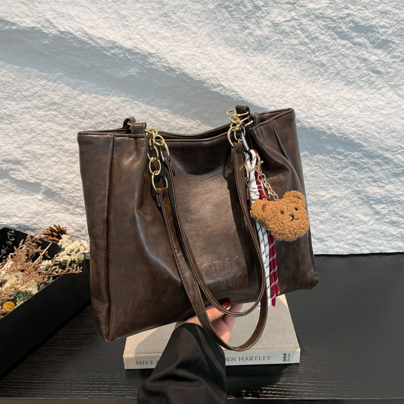 High-end quality handbag for women 2025 Spring new style, retro and versatile, large-capacity commuting single-shoulder crossbody women's bag full figure