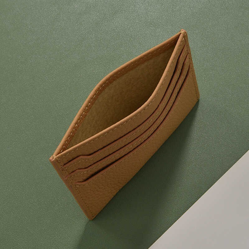 Ultra-thin card-style card case with lychee pattern, portable and compact, with double-sided card slots for both men and women, and a high level of appearance Application Scenario