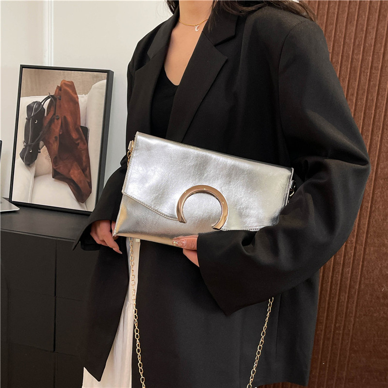 Cross-border chain bag 2025 Spring New large women's bag, cross-border trend shiny single-shoulder crossbody bag details Picture