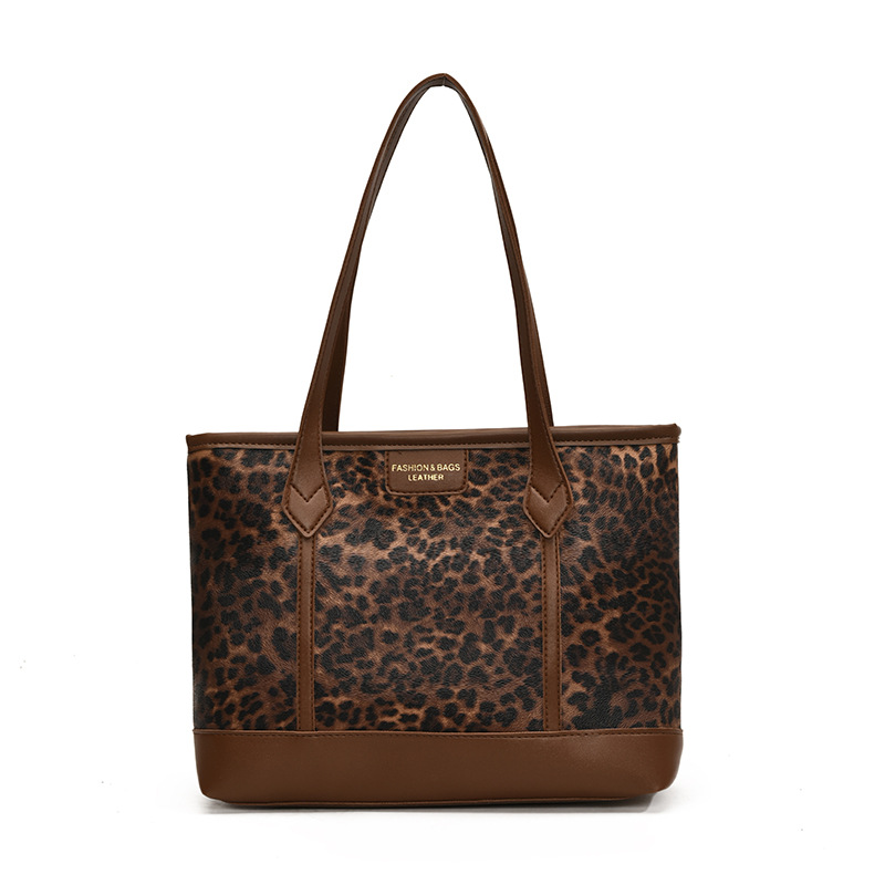 Retro matte leopard print bag for women 2024 new style, fashionable single-shoulder underarm bag, winter large-capacity commuter tote bag Item Picture