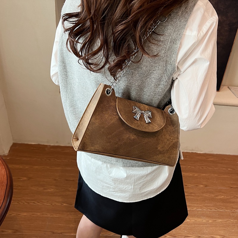 Korean-style gentle and fashionable sequined bow chain single-shoulder bag, new winter 2024, stylish and high-quality women's crossbody bag details Picture