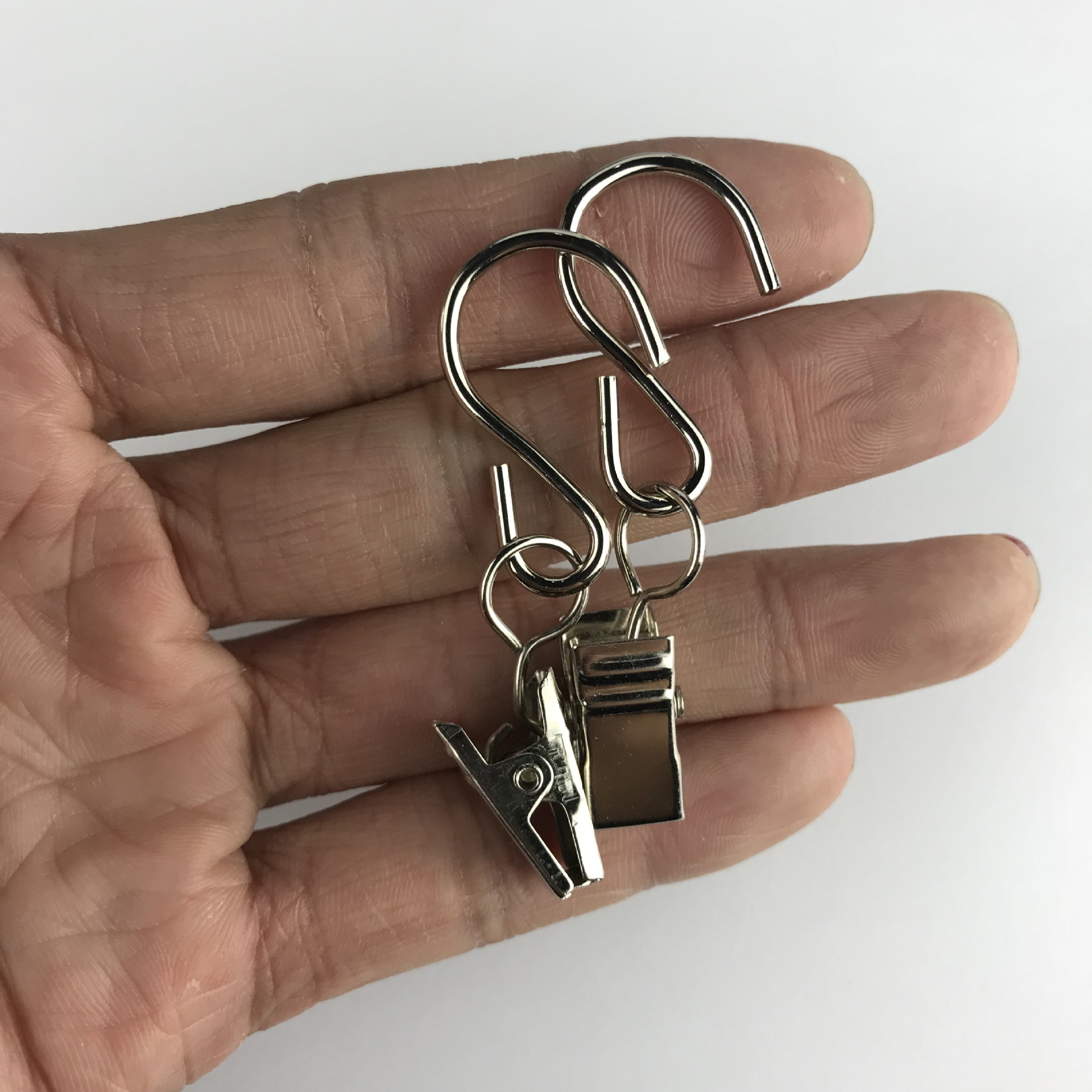 Curtain hook clips, curtain buckles, curtain accessories, curtain clamps, outdoor S-hooks, billboard clamps Specification drawing