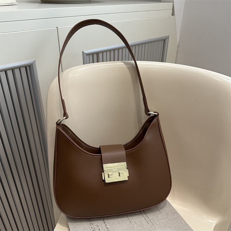 Simple design, trendy, versatile and fashionable single-shoulder underarm bag for women's 2024 winter new high-end quality crossbody bag full figure