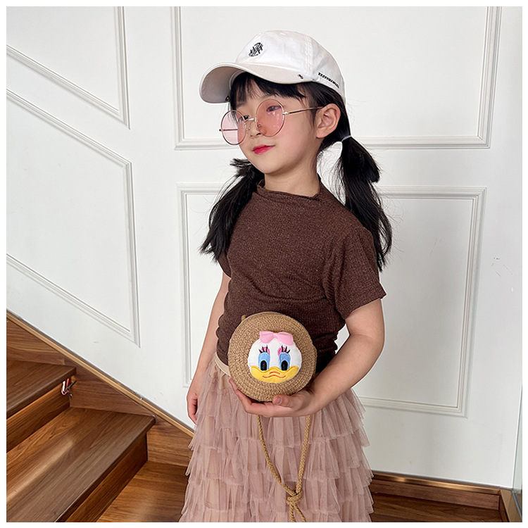 New children's small bags, cartoon dolls, cute straw bags, woven bags, summer seaside outing, crossbody straw woven small round bags details Picture
