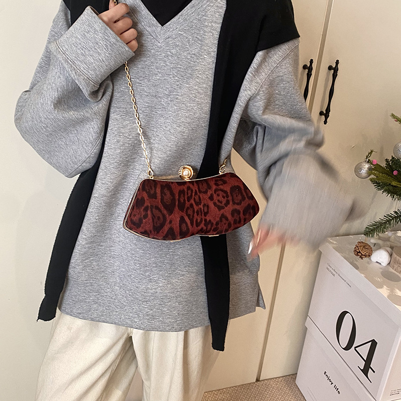 Retro leopard print handbag for women, 2024 new style ladies' evening bag, commuting fashion, versatile, single-shoulder crossbody bag for women details Picture
