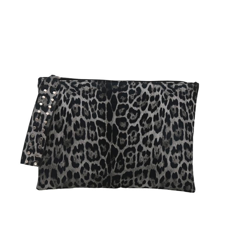 Ladies' handbag 2024 New style clutch bag, European and American fashion, niche and simple envelope bag, small square bag, storage bag, trendy Item Picture