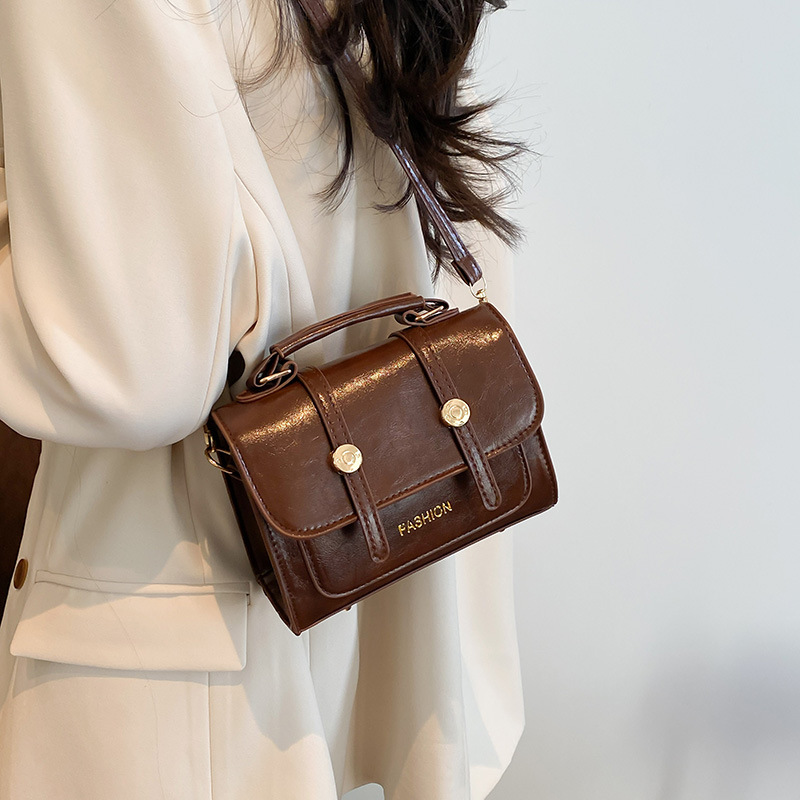 Wholesale retro and simple handbags, women's bags, spring new styles, fashionable and stylish, single-shoulder Cambridge bags, crossbody small square bags Specification drawing