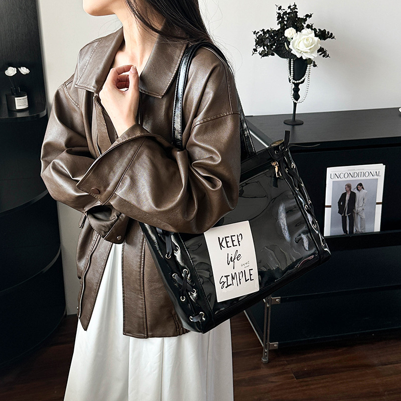 Spring 2025 new Japanese-style, fresh and cute handbag, fashionable and simple, large-capacity casual single-shoulder tote bag Specification drawing