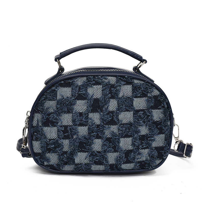 A niche and unique women's handbag, a shell bag, 2025 new style simple color-blocking handbag, a cute single-shoulder crossbody bag Item Picture