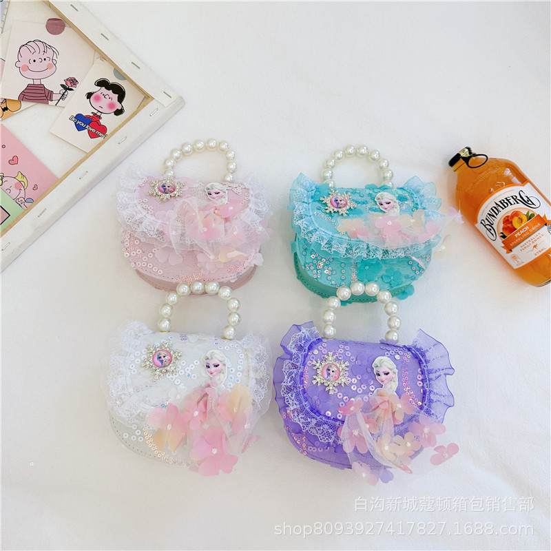 Little girl crossbody bag, girls' hand-held small bag, trendy children's bag, 2024 new style princess stylish mini coin purse Application Scenario