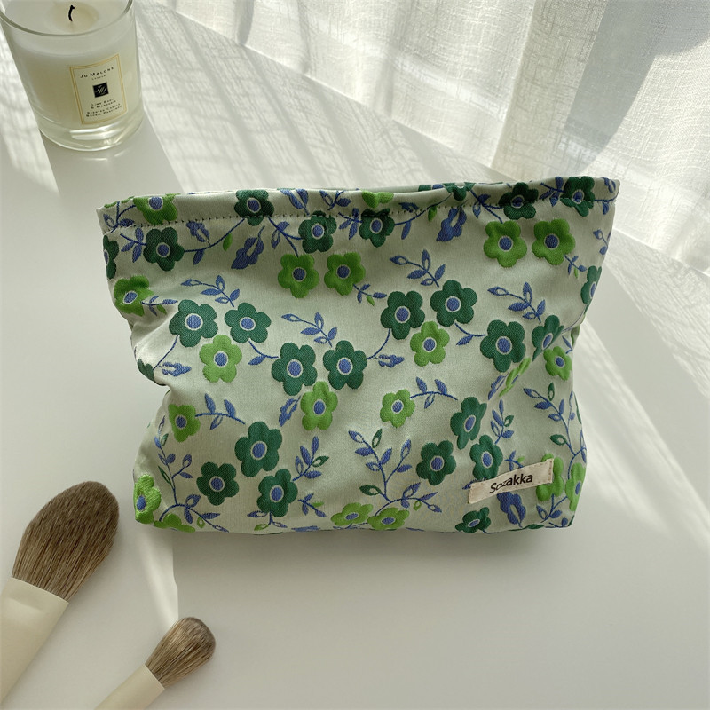 110162 Fresh and clean country Style French Artistic flower makeup bag, ins loose change storage bag, mobile phone clutch Item Picture