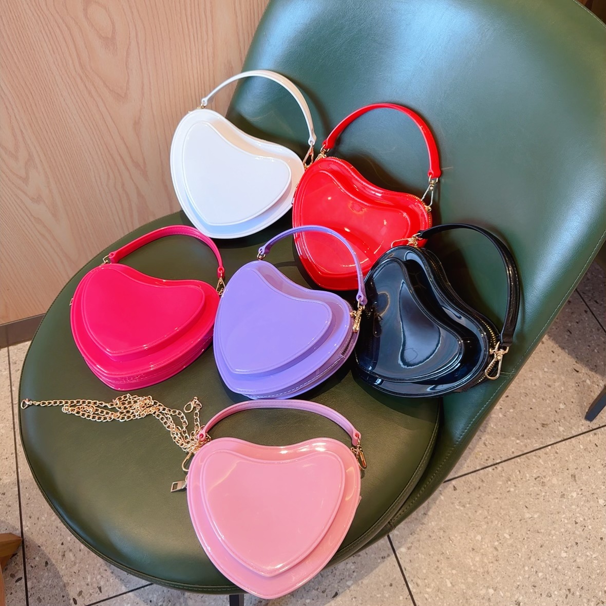 2025 New style PVC cute mini ins heart-shaped bag, children's handbag, women's crossbody Barbie jelly bag full figure