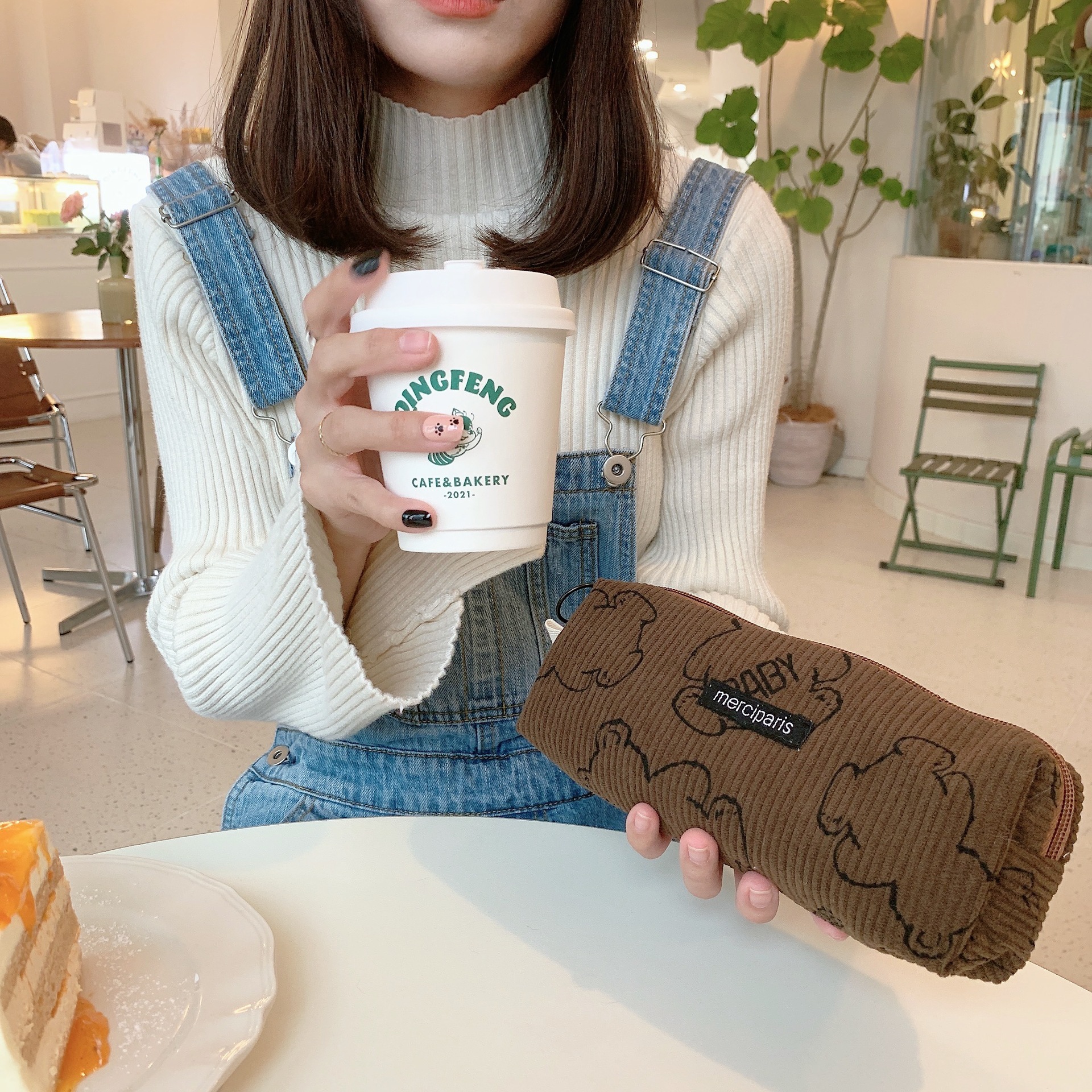 11271 Japanese-style bear pen case, cute corduroy mobile phone coin purse, portable storage bag, women's stationery pen case Application Scenario