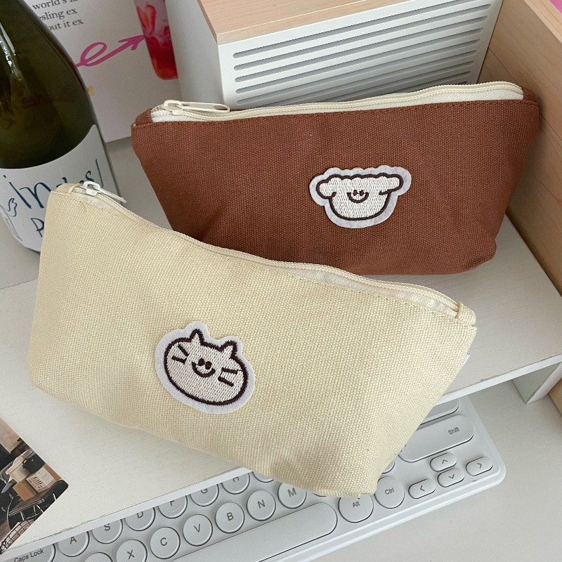 ins canvas pen case, cute cat, pencil case for primary and secondary school students, stationery bag, large-capacity makeup bag, storage bag Application Scenario