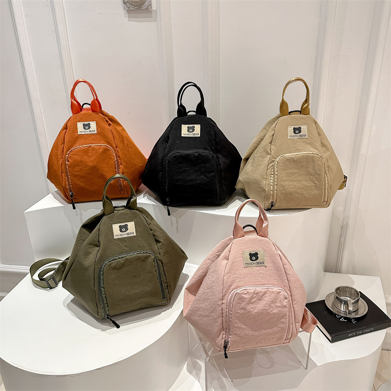 New solid-color, niche, casual, lightweight and versatile backpack, large-capacity portable commuting bag, stylish crossbody bag Application Scenario