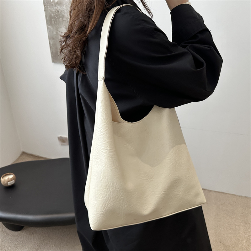 Two-piece winter large-capacity retro 2024 solid color new simple and casual commuting underarm single-shoulder tote bag details Picture