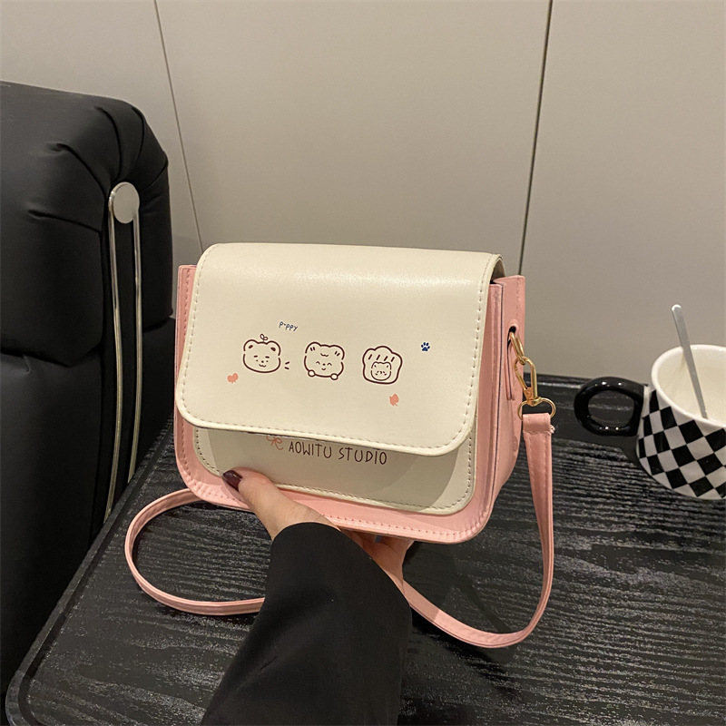 The new cross-border women's bag of 2025 features a stylish and trendy printed design. It is a versatile and simple single-shoulder crossbody bag for commuting full figure
