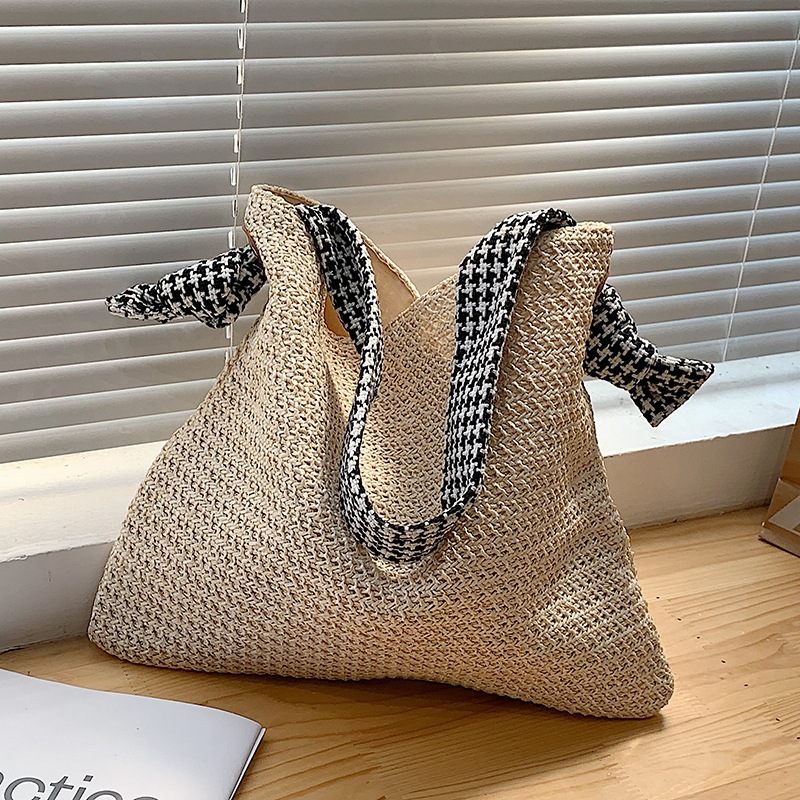 2024 New autumn fashion casual single-shoulder bag, straw woven bag, women's forest-style hand-woven bag, large-capacity beach bag full figure