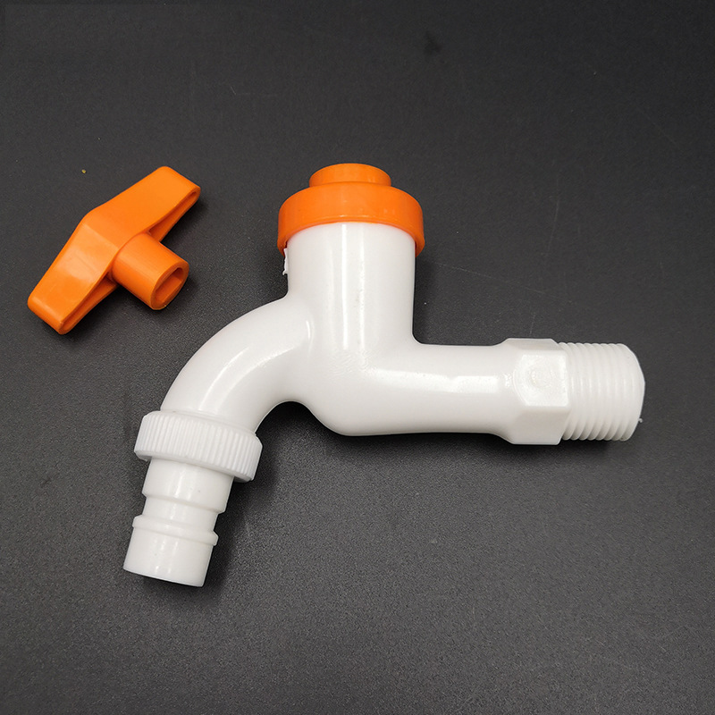 Liqin Pom faucet, hot and cold dual-purpose, copper rod, plastic rod, small plastic faucet, extended faucet with lock Application Scenario