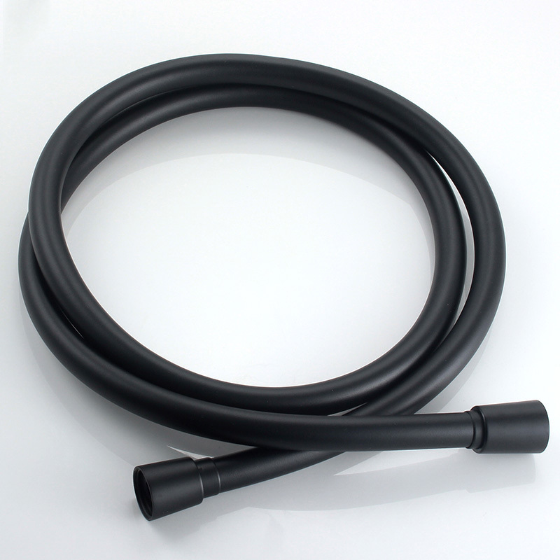 Yiyu household engineering installs wall-mounted shower heads and bathtubs for concealed installation and uses denser shower head hoses for exposed installation Application Scenario