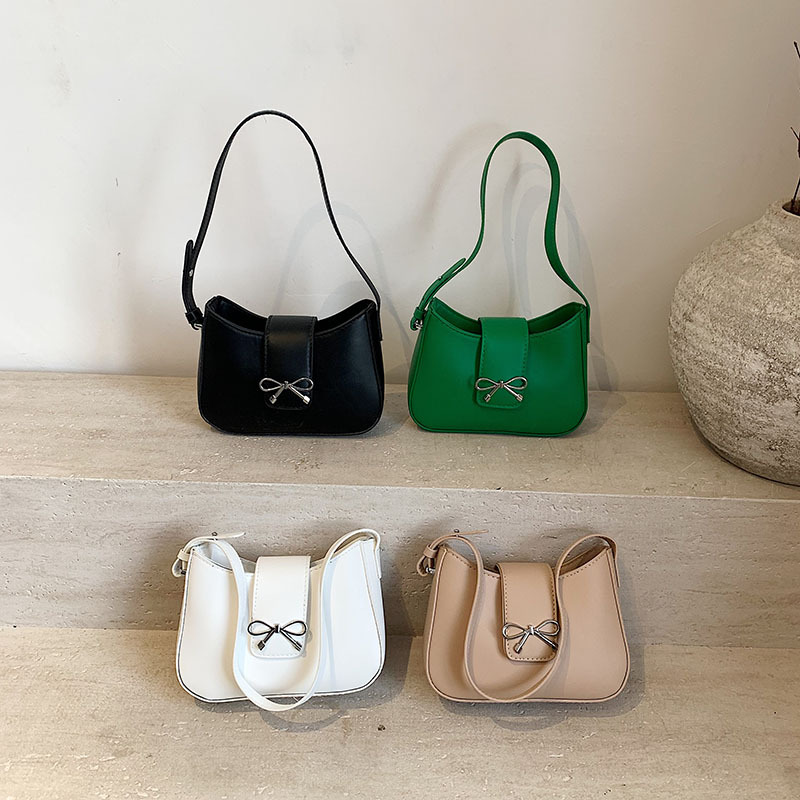 This year, bow-designed bags are in vogue for women's Spring/Summer 2025 new styles for work and commuting, including single-shoulder bags and crossbody underarm bags Application Scenario
