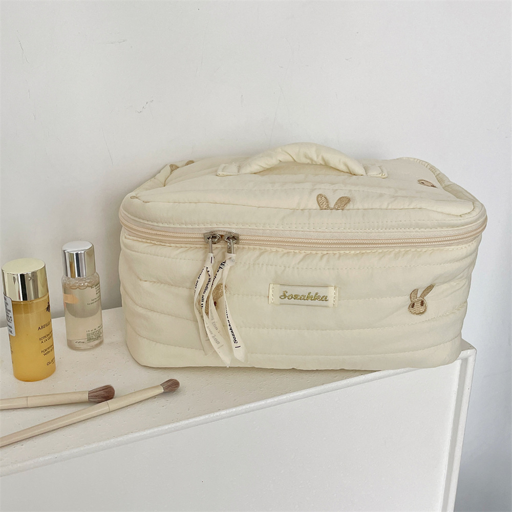 412222 Embroidered Little Rabbit Storage and Makeup Bag: Soft, large-capacity, portable travel miscellaneous storage and makeup bag full figure