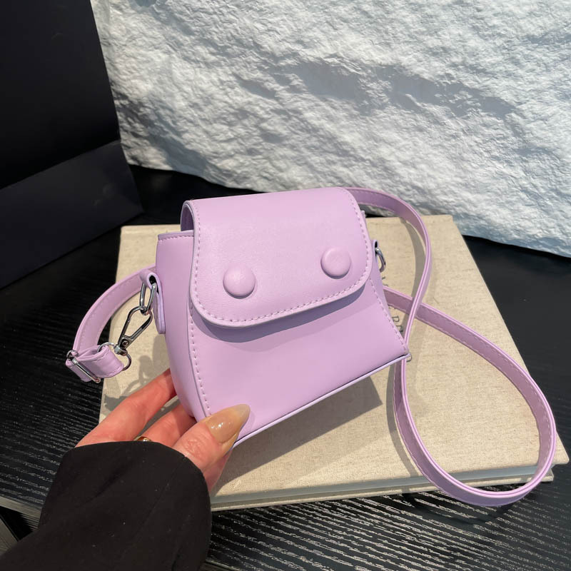 A niche design with a sense of high-end mini lipstick bag, a new trendy and fashionable commuting single-shoulder crossbody small square bag for women in 2025 full figure