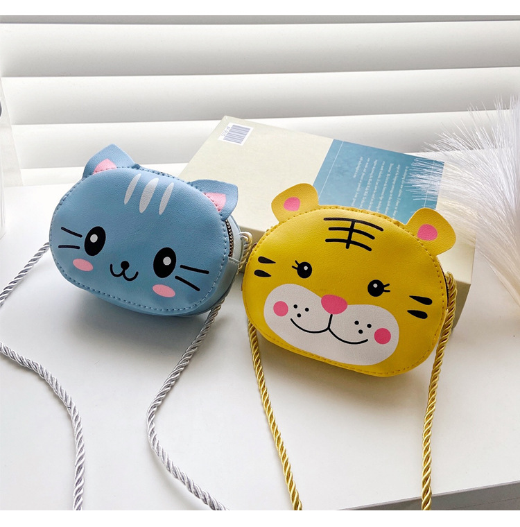 Fashionable children's bag 2020 New Cartoon Bag, cute baby, cute coin purse, boys' and girls' bag, baby accessory bag Application Scenario