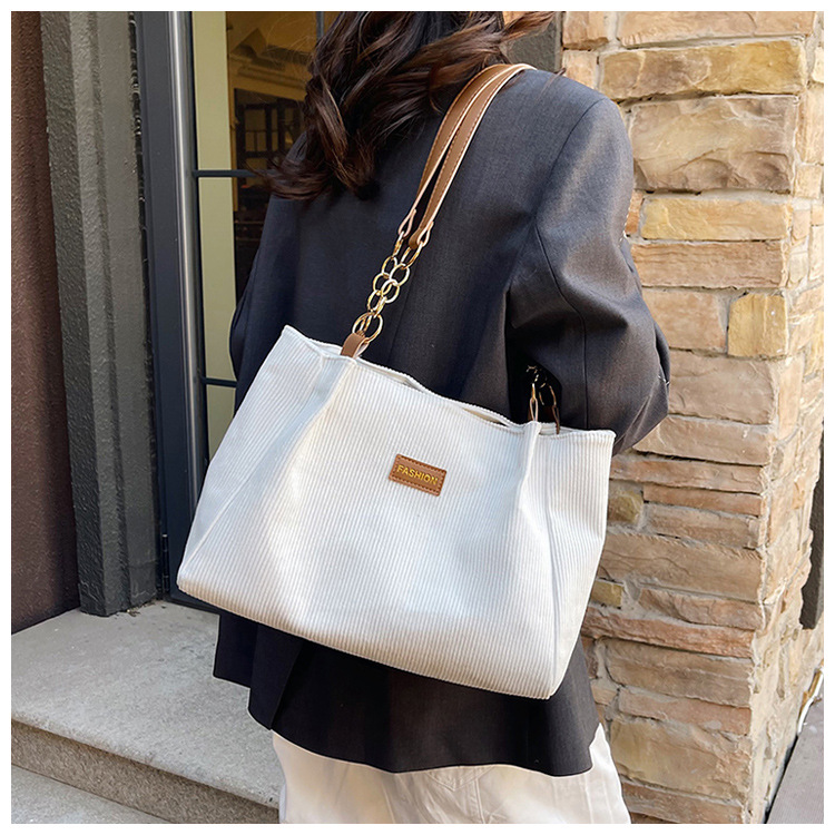 New fashionable corduroy bag for women, single-shoulder bag, large-capacity tote bag, crossbody for class and commuting Specification drawing
