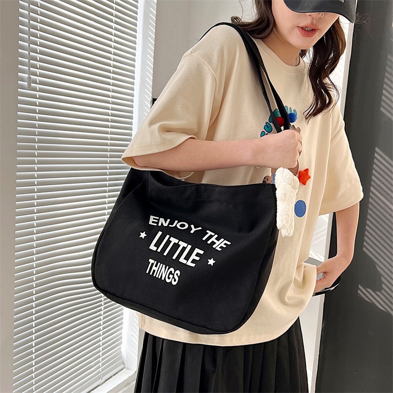Large-capacity letter tote bag 2024 new solid color stylish hand-held canvas bag, fashionable and simple single-shoulder bag for cross-border Specification drawing