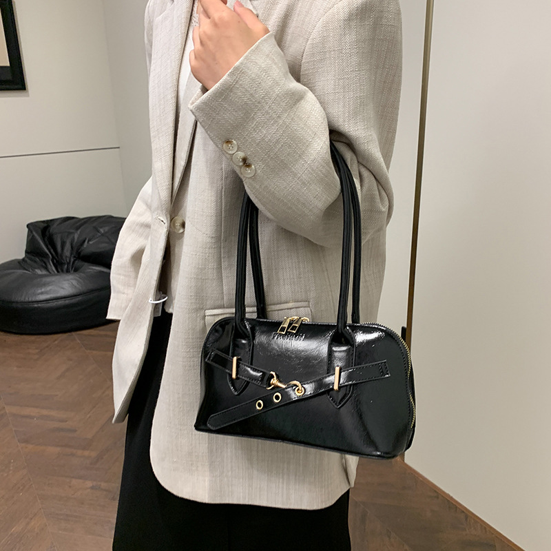Cross-border niche hand-held commuter bag for women 2024 new style, fashionable and retro underarm bag, simple and large capacity crossbody bag Specification drawing