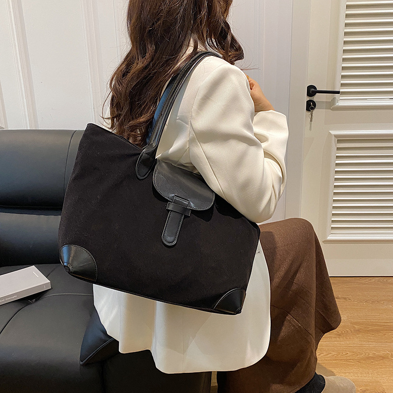 High-capacity women's 2024 new high-end commuting large bag, student class bag, nylon fabric versatile tote bag Specification drawing