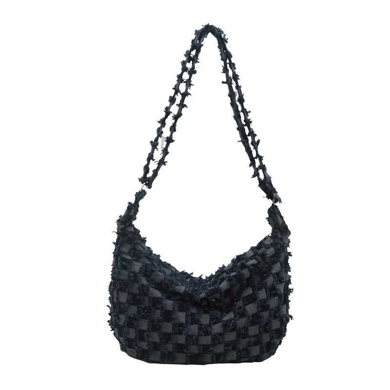 Fringed denim bag with a unique design sense for women, underarm bag with a high-end texture, single-shoulder crossbody bag, hand-held dumpling bag Item Picture