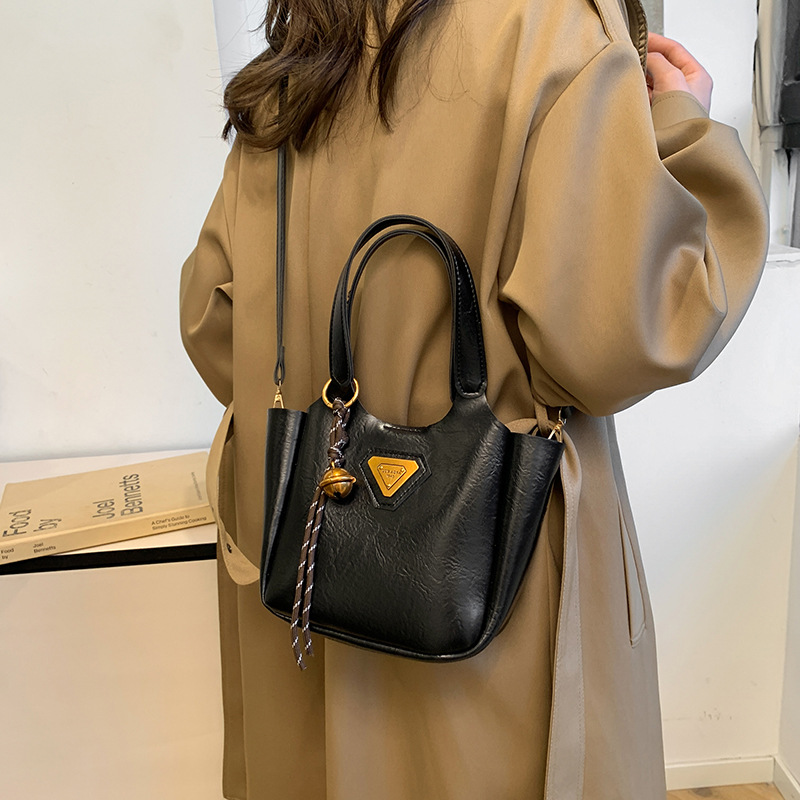 Tote bags for women 2024 New style handbag, commuter single-shoulder crossbody bag, bag pendant, women's bag, fashionable and versatile bag Specification drawing