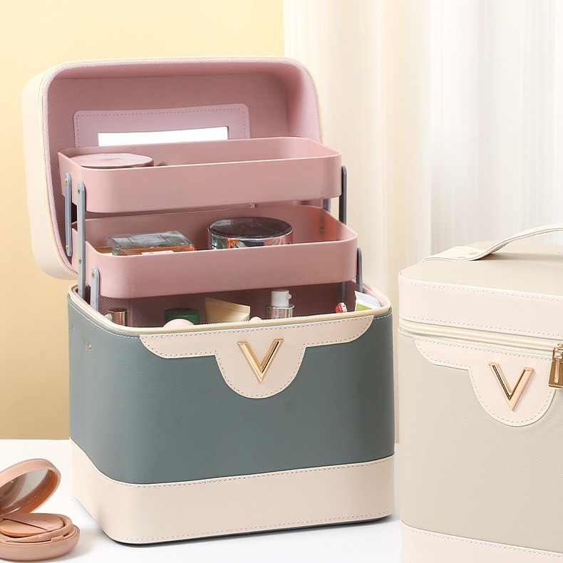 Factory-customized large-capacity makeup bags for women, portable cosmetics and jewelry storage bags, multi-functional and simple hand-held makeup Application Scenario