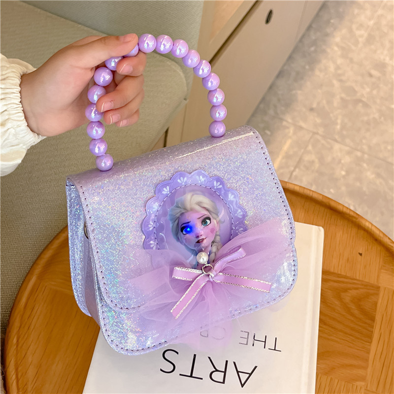Children's bags, girls' new Elsa Princess handbag, large-capacity crossbody bag, Ice Princess fashion Flash bag details Picture