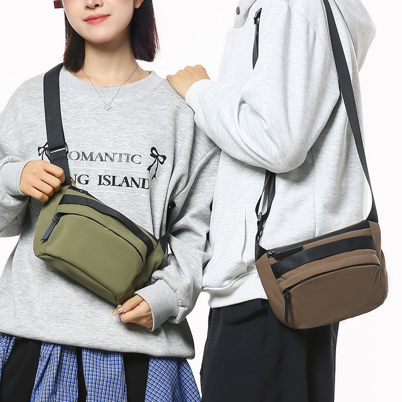 WEPOWER's new Japanese streetwear crossbody bag, a large-capacity travel chest bag, and a casual commuting single-shoulder bag Specification drawing