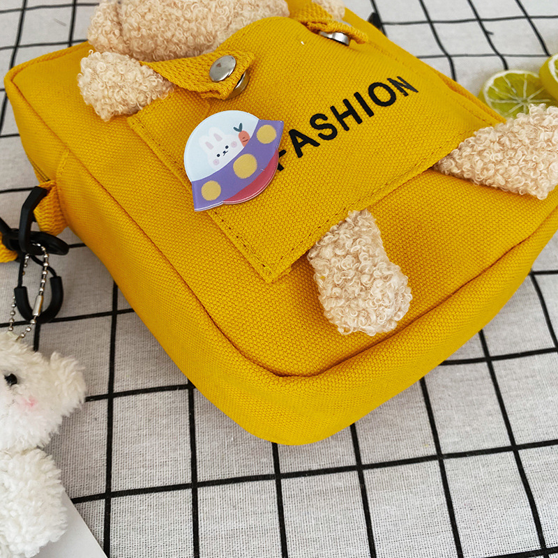 Japanese-style Instagram cute canvas bear bag for women's crossbody, 2021 new personalized Harajuku student single-shoulder phone bag Application Scenario