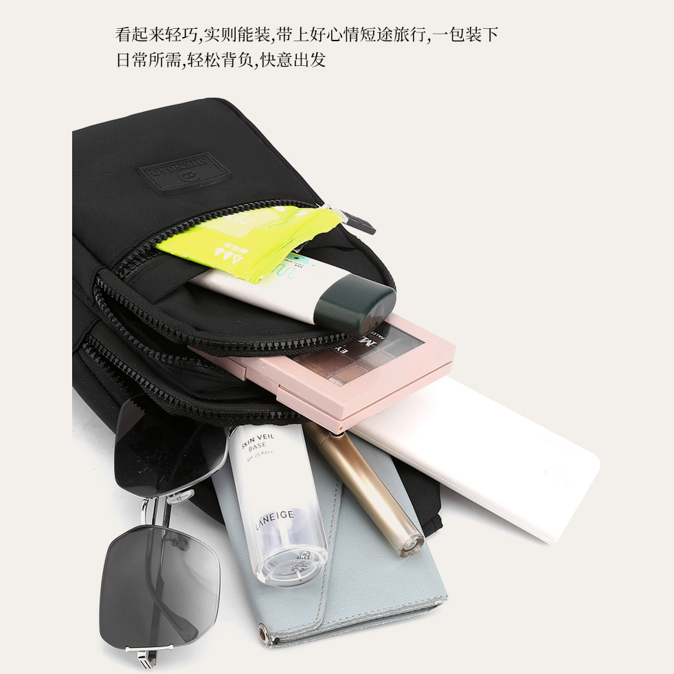 New cross-border travel fashion chest bag for women, Oxford fabric waterproof travel crossbody bag, lightweight and large-capacity chest bag details Picture