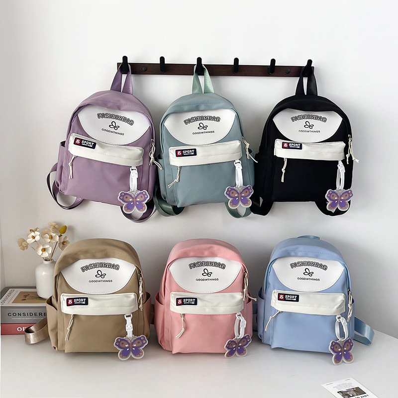 New color-blocking and large-capacity bag for girls, a casual Japanese-style bag for junior high school and high school commuters Application Scenario